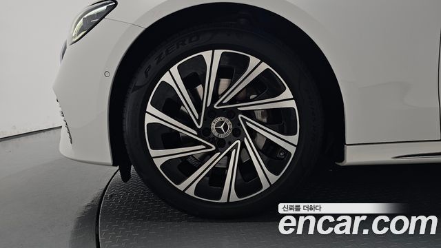 Mercedes-Benz E-Class (W214) E300 4MATIC Exclusive 2024 — фото 5