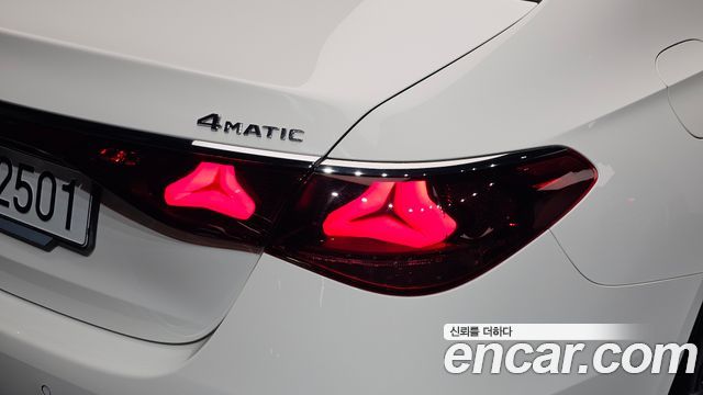 Mercedes-Benz E-Class (W214) E300 4MATIC Exclusive 2024 — фото 23