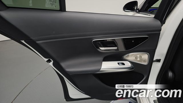 Mercedes-Benz E-Class (W214) E300 4MATIC Exclusive 2024 — фото 25