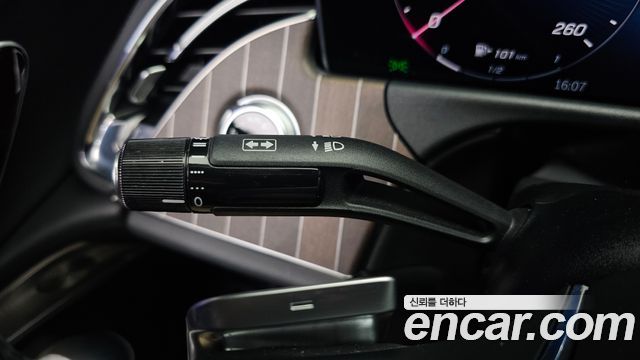 Mercedes-Benz E-Class (W214) E300 4MATIC Exclusive 2024 — фото 32