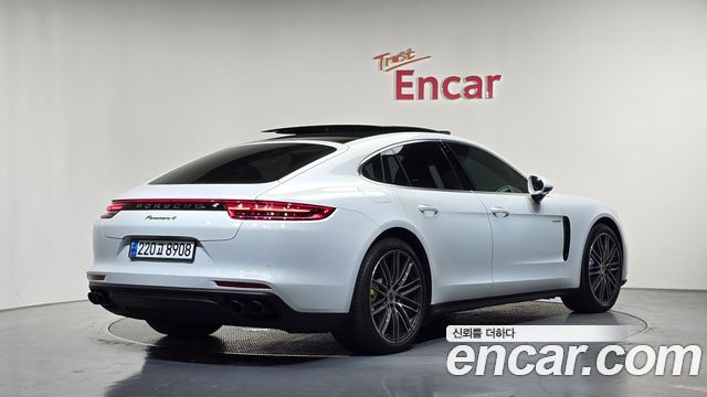 Porsche Panamera (971) 2.9 AWD E-Hybrid 2018 — фото 2