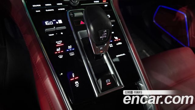 Porsche Panamera (971) 2.9 AWD E-Hybrid 2018 — фото 9
