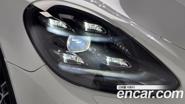 Porsche Panamera (971) 2.9 AWD E-Hybrid 2018 — фото 22