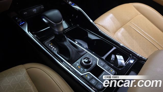 Kia Sorento (IV) Gasoline 2.5T 4WD Prestige 2023 — фото 9