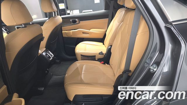 Kia Sorento (IV) Gasoline 2.5T 4WD Prestige 2023 — фото 12
