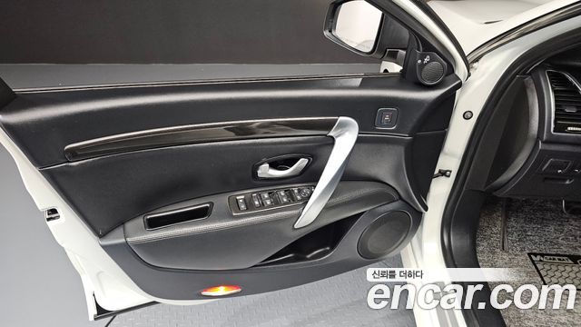 Renault Korea SM7 Nova LPLI 2.0 LPe Disabled 2017 — фото 30