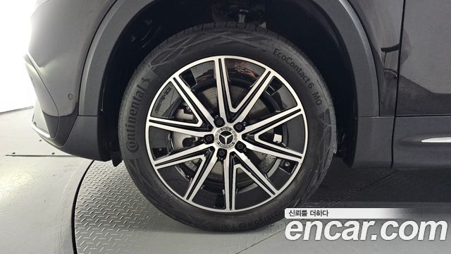 Mercedes-Benz EQB (X243) EQB300 4MATIC AMG Line 2025 — фото 5