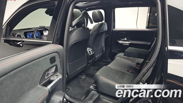 Mercedes-Benz EQB (X243) EQB300 4MATIC AMG Line 2025 — фото 12