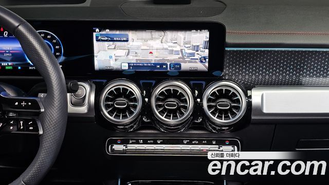 Mercedes-Benz EQB (X243) EQB300 4MATIC AMG Line 2025 — фото 17
