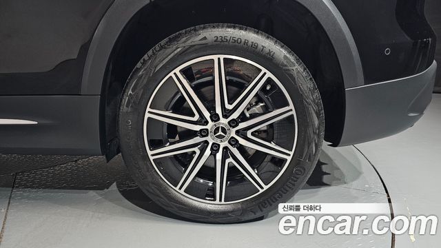 Mercedes-Benz EQB (X243) EQB300 4MATIC AMG Line 2025 — фото 21