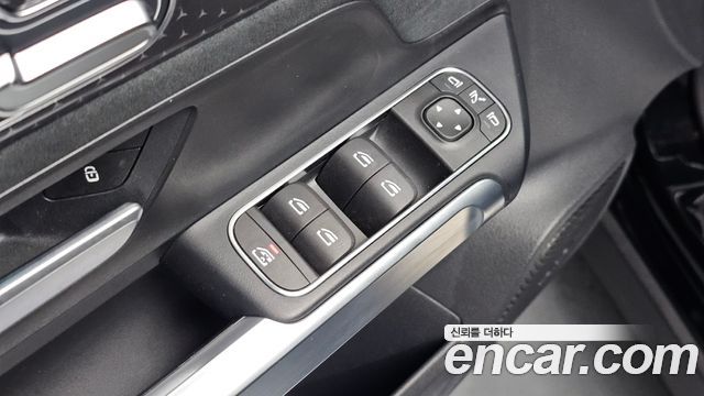 Mercedes-Benz EQB (X243) EQB300 4MATIC AMG Line 2025 — фото 29