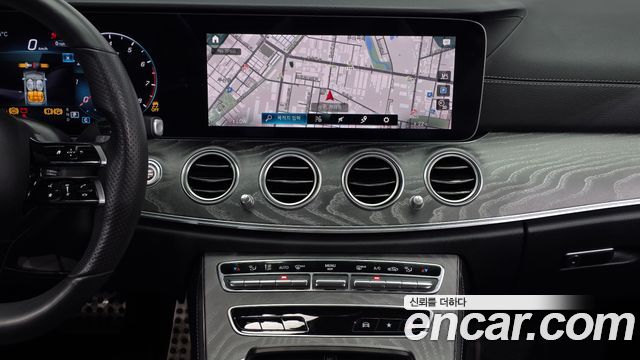Mercedes-Benz E-Class (W213) E350 4MATIC AMG Line 2022 — фото 15