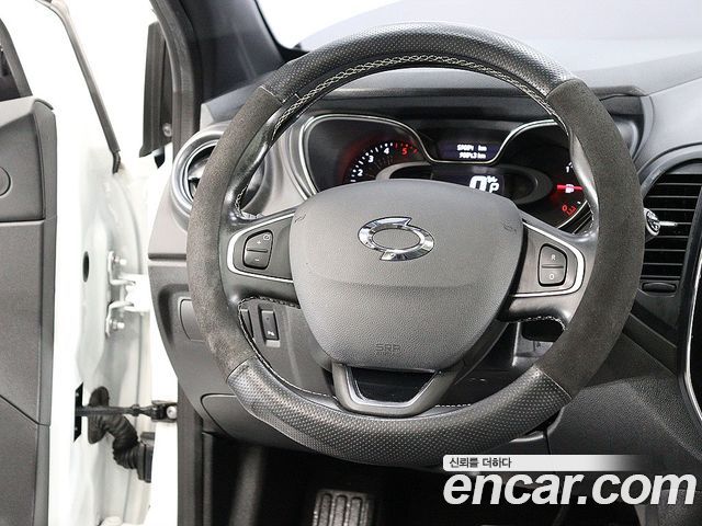 Renault Korea QM3 RE Panoramic Edition 2019 — фото 18