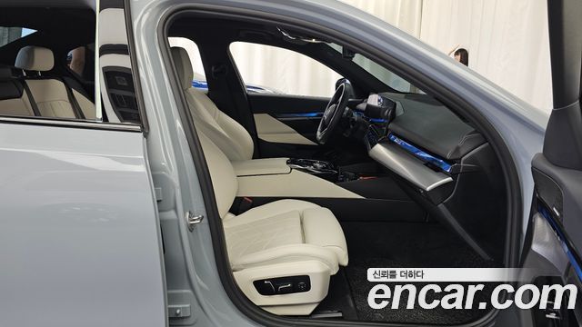 BMW 5 Series (G60) 520i M Sport 2025 — фото 11