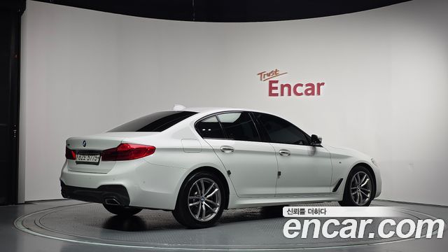 BMW 5 Series (G30) 520d xDrive M Sport Package Plus 2017 — фото 2