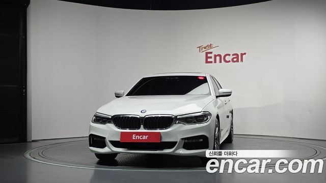BMW 5 Series (G30) 520d xDrive M Sport Package Plus 2017 — фото 3