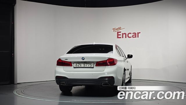 BMW 5 Series (G30) 520d xDrive M Sport Package Plus 2017 — фото 4