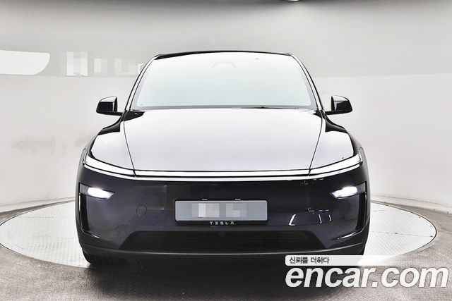 Tesla Model Y L Long Range AWD 2026 — фото 3