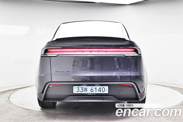 Tesla Model Y L Long Range AWD 2026 — фото 4