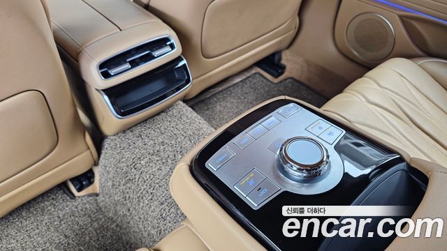 Genesis G80 (RG3) Gasoline 2.5 Turbo AWD 2025 — фото 18