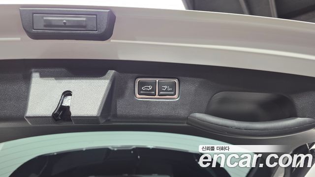 Kia Sorento (IV) HEV 1.6 2WD Signature 2024 — фото 17