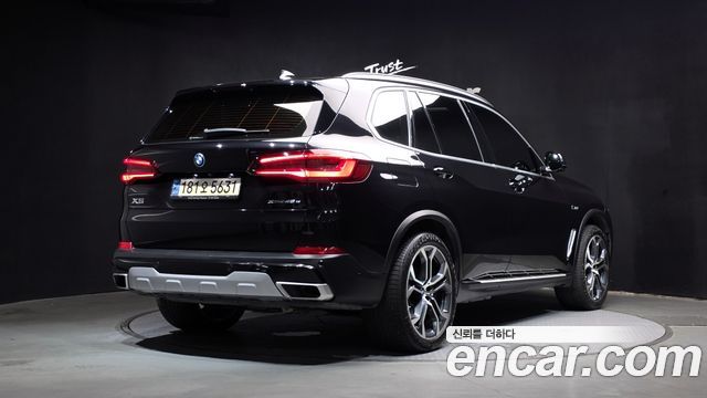 BMW X5 (G05) xDrive 45e xLine 2022 — фото 2