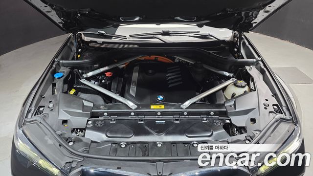 BMW X5 (G05) xDrive 45e xLine 2022 — фото 6