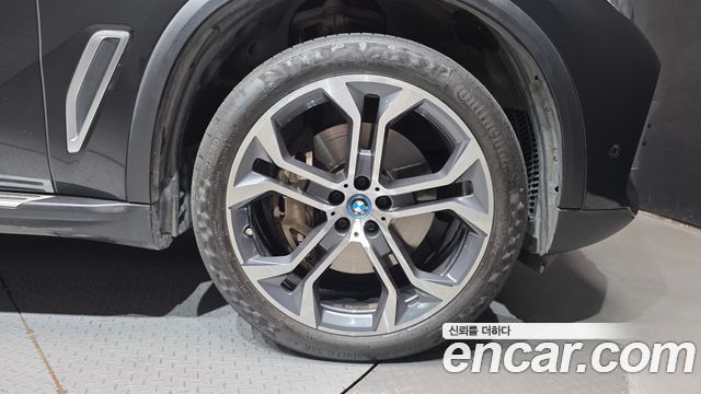 BMW X5 (G05) xDrive 45e xLine 2022 — фото 21