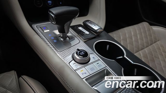 Genesis G70 Gasoline 2.0T 4WD 2022 — фото 9