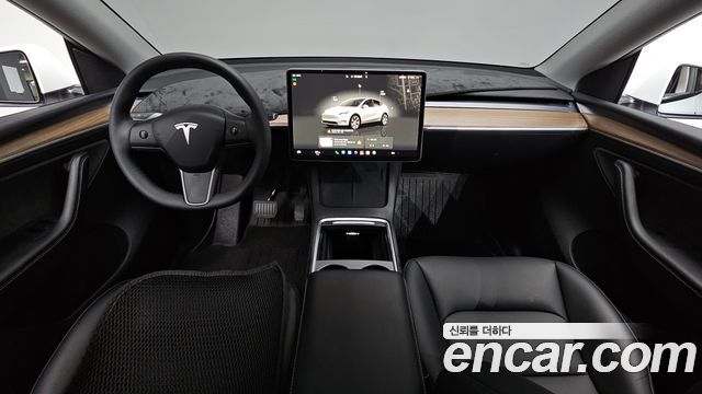 Tesla Model Y RWD 2024 — фото 7