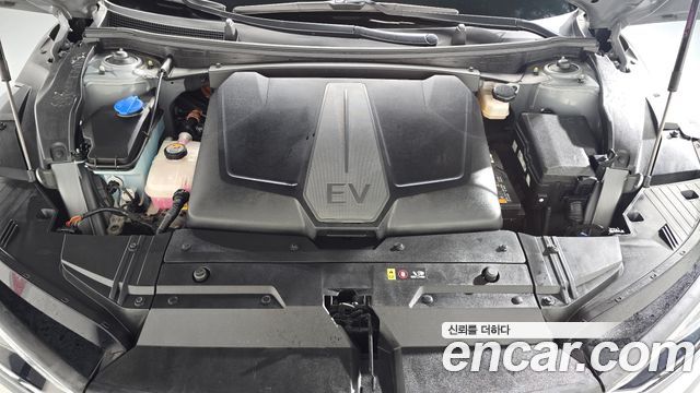 Kia EV6 Long Range 4WD GT Line 2022 — фото 6