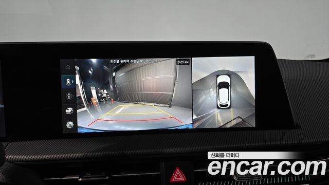 Kia EV6 Long Range 4WD GT Line 2022 — фото 14