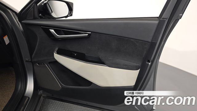 Kia EV6 Long Range 4WD GT Line 2022 — фото 24