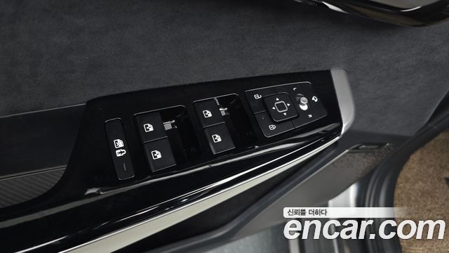 Kia EV6 Long Range 4WD GT Line 2022 — фото 27