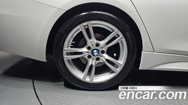 BMW 3 Series (F30) 330i M Sport 2017 — фото 5