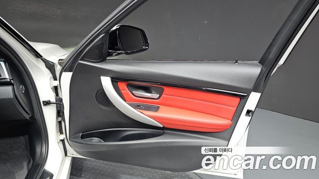 BMW 3 Series (F30) 330i M Sport 2017 — фото 24