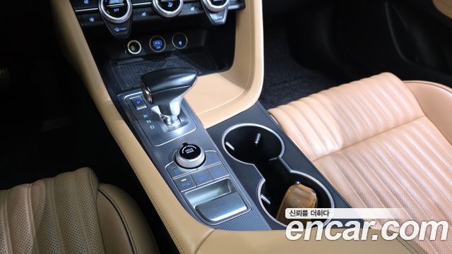Genesis G70 Gasoline 2.0T 2WD 2021 — фото 9
