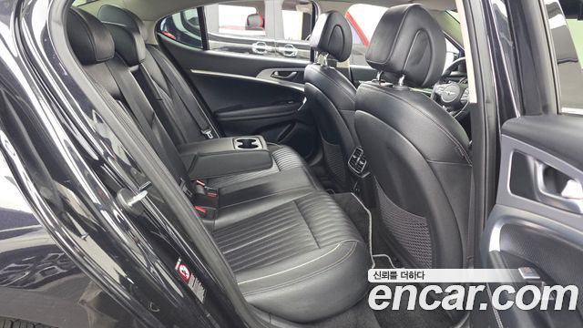 Genesis G70 2.0T Elite 2020 — фото 12