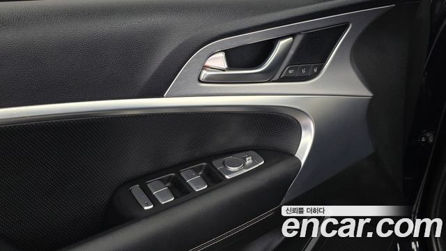 Genesis G70 2.0T Elite 2020 — фото 24