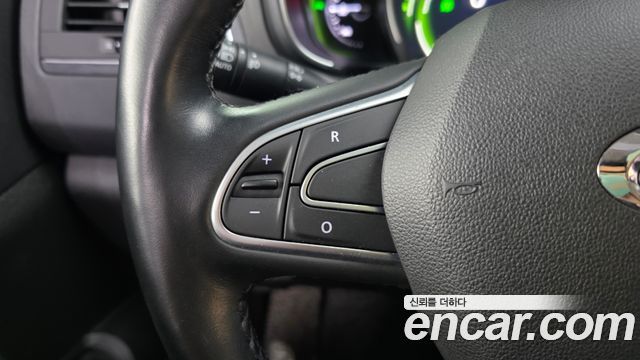 Renault Korea QM6 Diesel 4WD RE Signature 2018 — фото 28