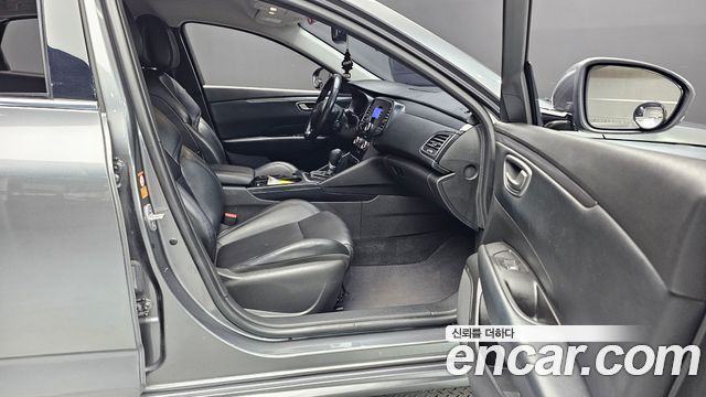 Renault Korea SM6 2.0 LPe SE 2020 — фото 11