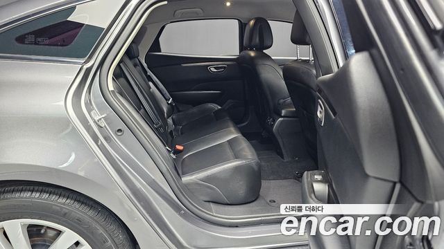 Renault Korea SM6 2.0 LPe SE 2020 — фото 12