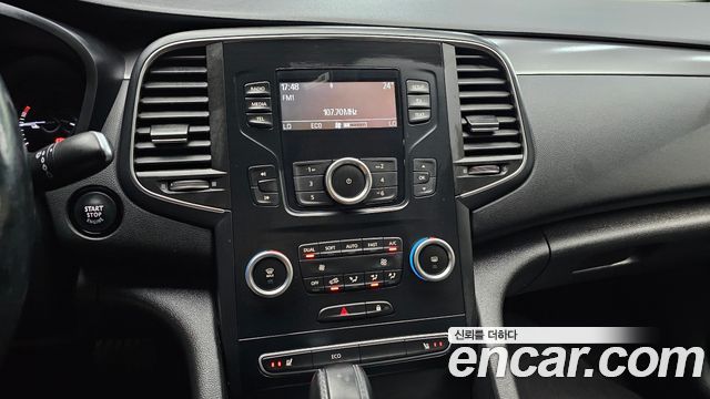 Renault Korea SM6 2.0 LPe SE 2020 — фото 14