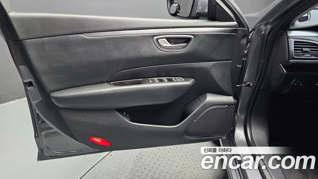 Renault Korea SM6 2.0 LPe SE 2020 — фото 24