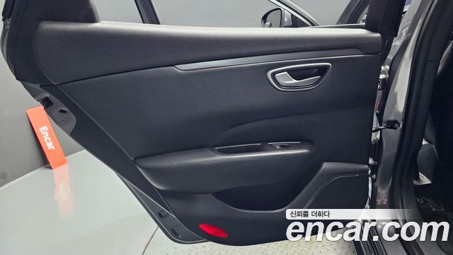 Renault Korea SM6 2.0 LPe SE 2020 — фото 25