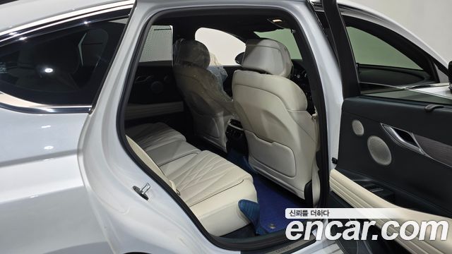 Genesis Electrified G80 (RG3) e-AWD 2022 — фото 15