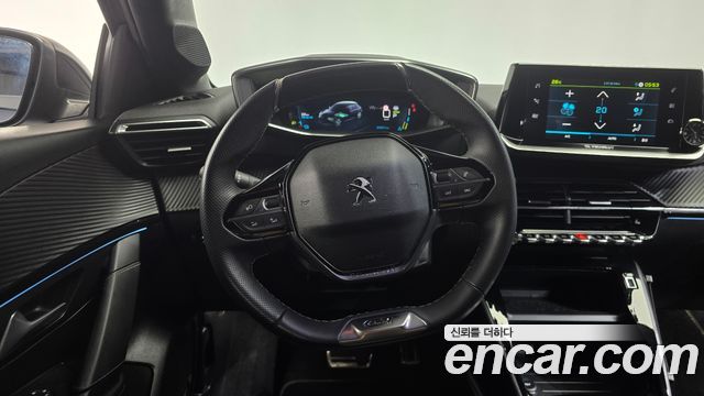 Peugeot e-208 (II) GT 2022 — фото 17
