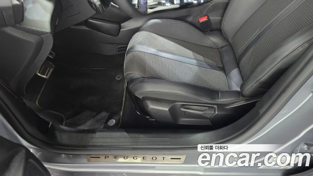 Peugeot e-208 (II) GT 2022 — фото 35