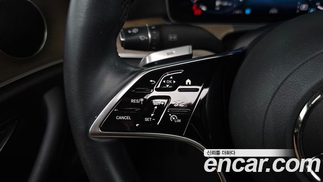 Mercedes-Benz E-Class (W213) E220d 4MATIC Exclusive 2021 — фото 17