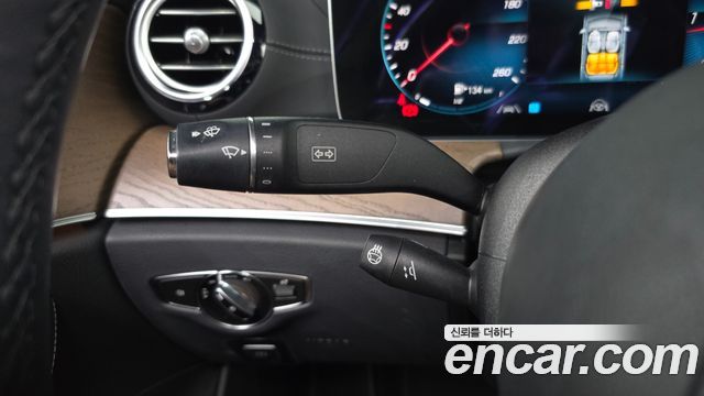 Mercedes-Benz E-Class (W213) E220d 4MATIC Exclusive 2021 — фото 30